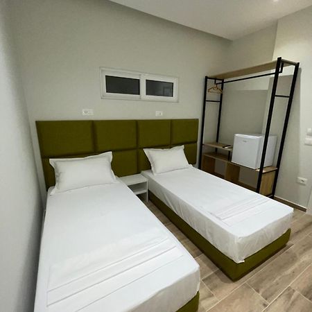 Hotel Rai Saranda Extérieur photo