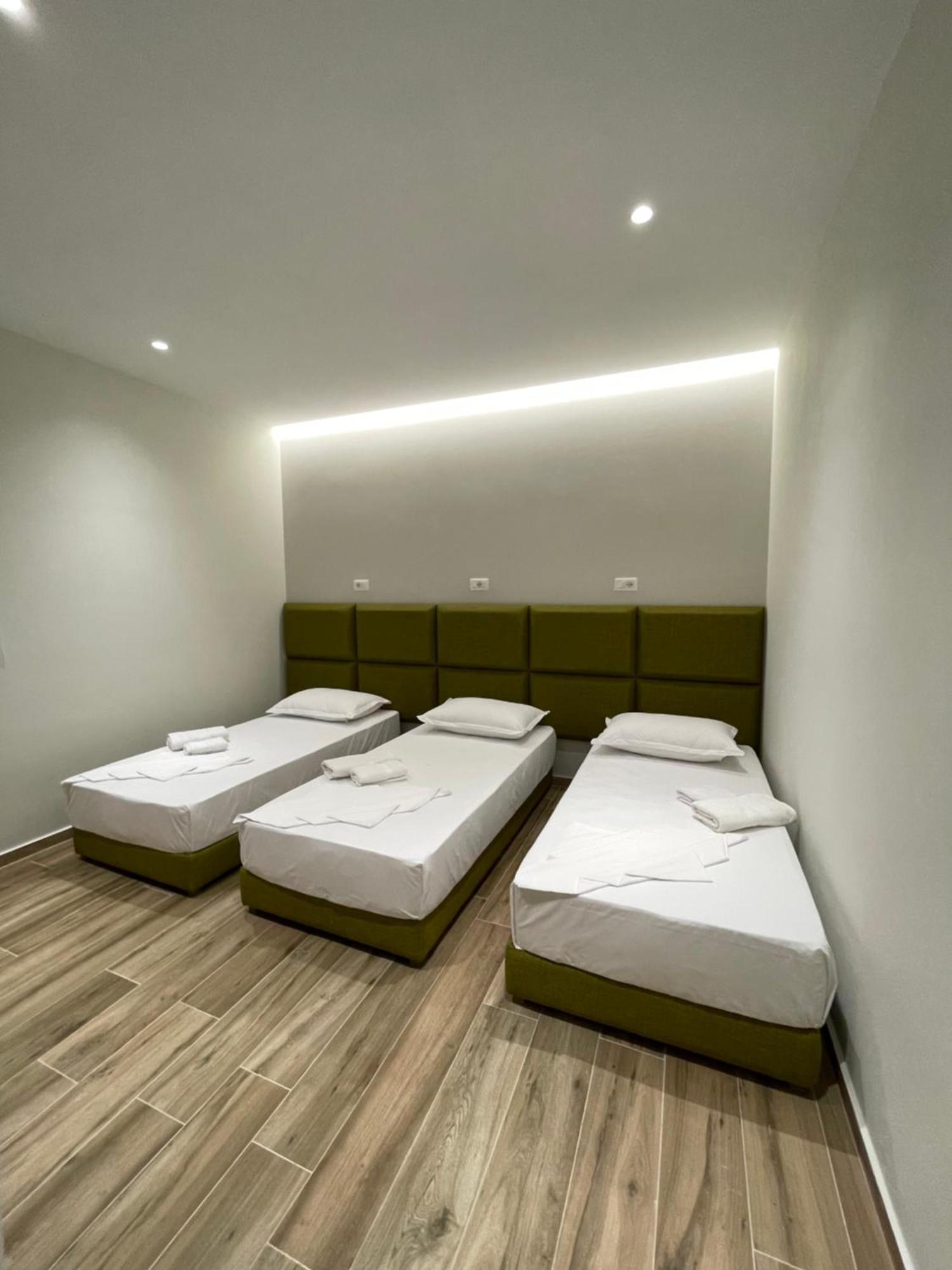Hotel Rai Saranda Extérieur photo